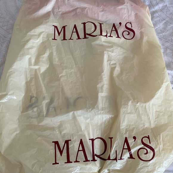 Short formalwear dress with sweetheart neckline, only worn twice. Size 8. - Picture 3 of 3